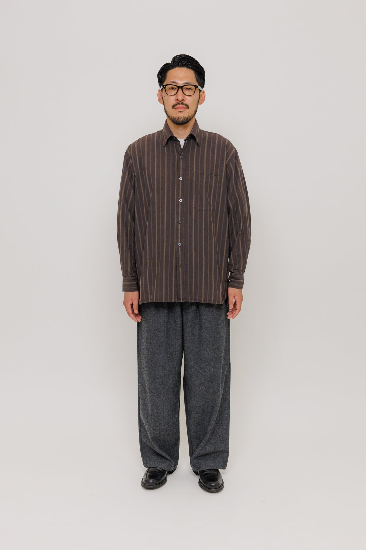 Chemise Surabaya — Black Stripe par Last Call For — photo portée 10