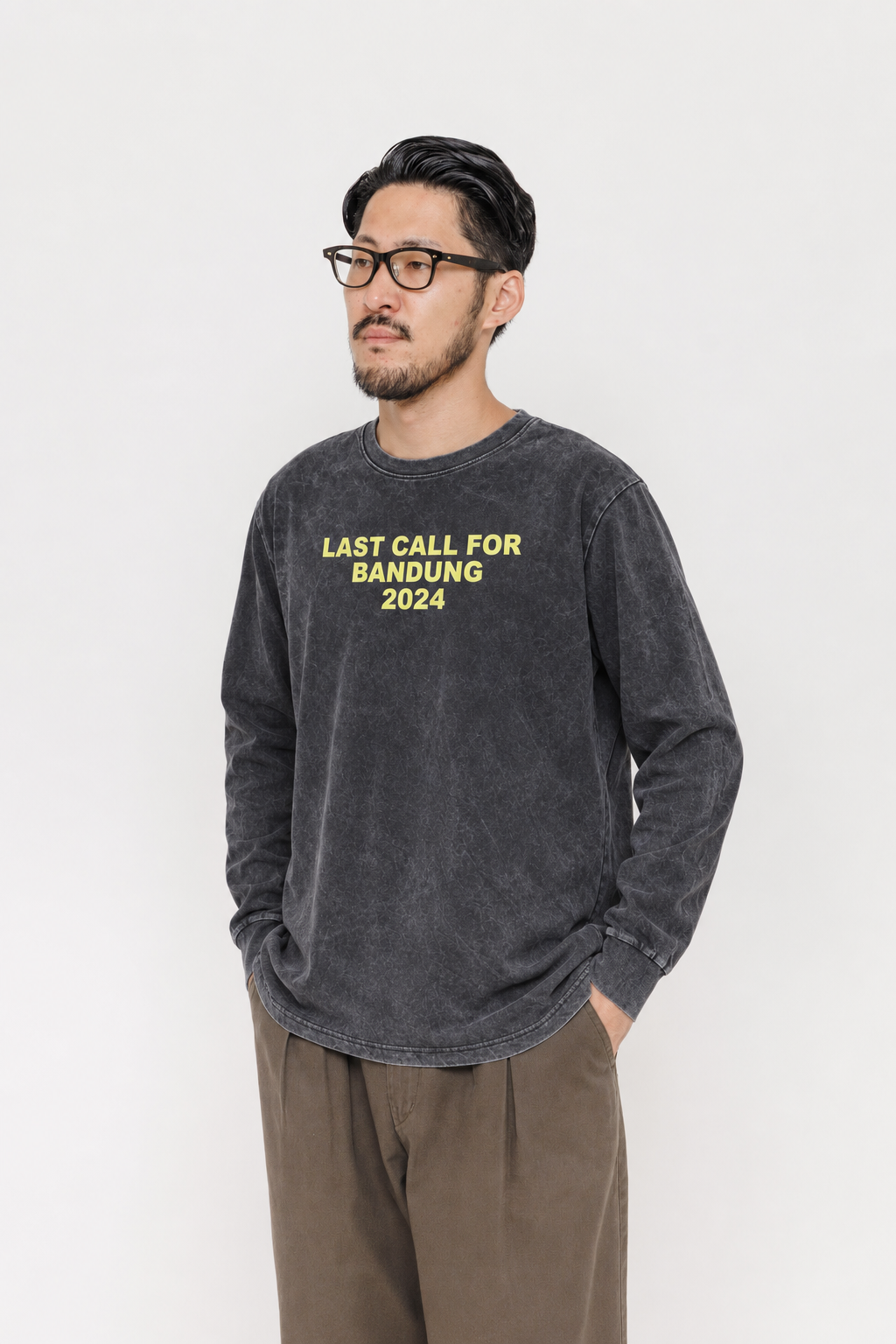 Tee-shirt Bandung — Black / Evening Primrose par Last Call For — packshot 05