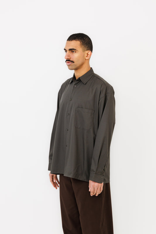 “Jakarta” shirt in Calista Drill kombu green
