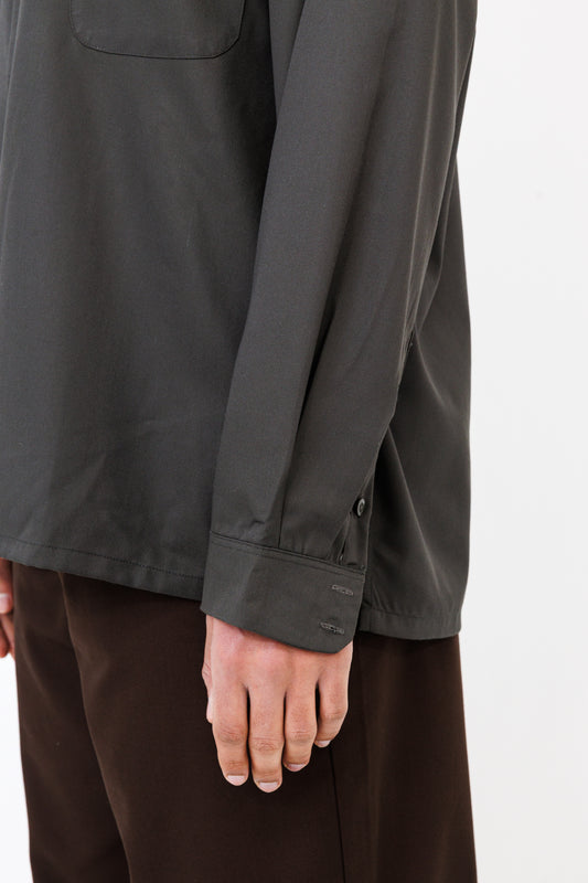 “Jakarta” shirt in Calista Drill kombu green