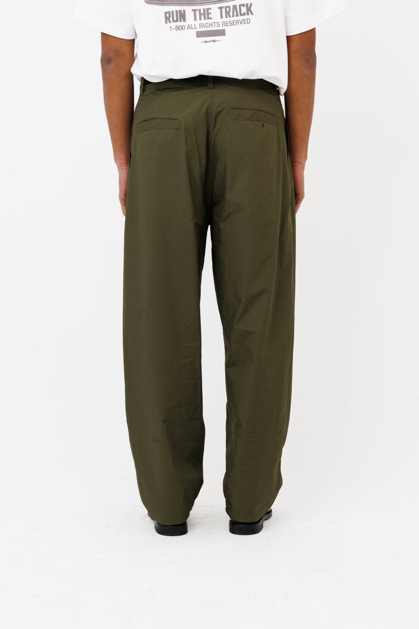Le Pantalon "AIRA" Capulet Olive