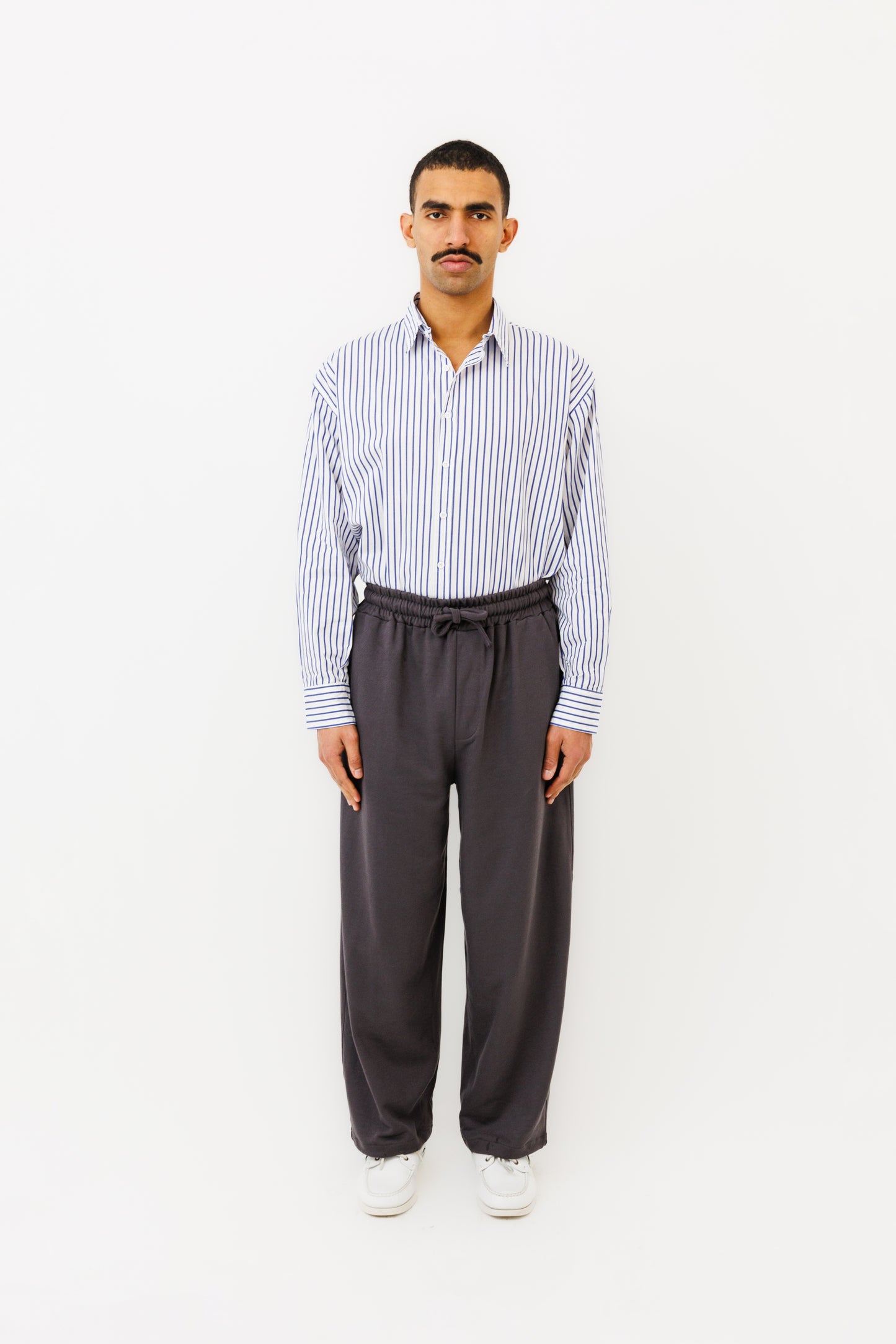 le Pantalon "Meji" mineral Grey
