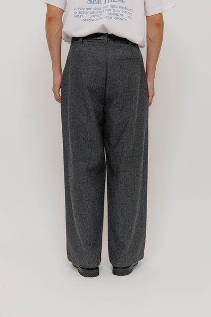 Pantalon Deiba Grey Last Call For, coupe ample à double pince en mélange laine et polyester — photo produit 05
