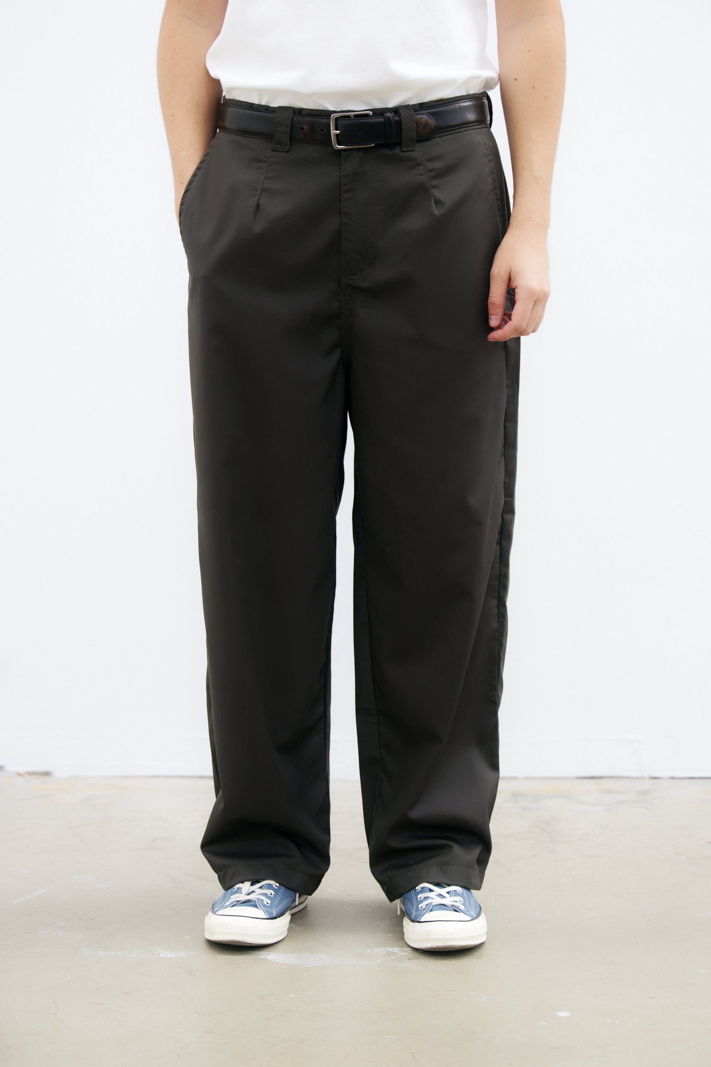 “Jakarta” pants in Calista Drill kombu green