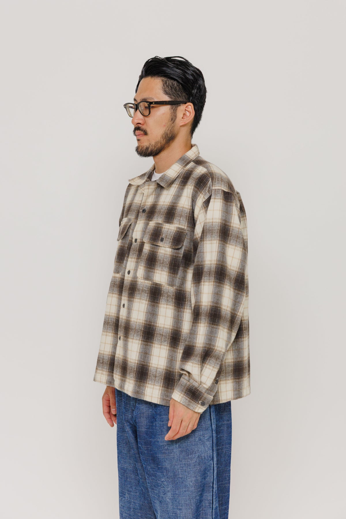 Chemise Nagano — Beige 1 par Last Call For — photo portée 06