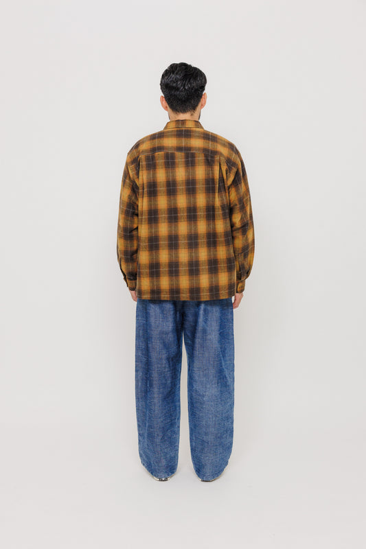 Chemise Nagano — Brown 600 par Last Call For — photo portée 07