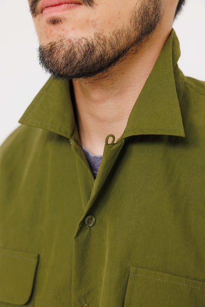 Chemise Nagano — Capulet Olive 550 par Last Call For — photo portée 04