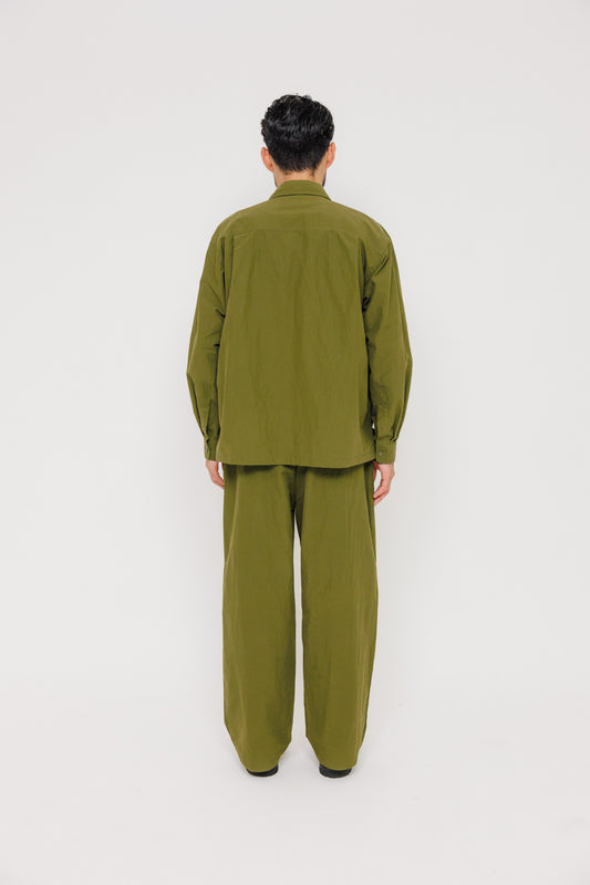 Chemise Nagano — Capulet Olive 550 par Last Call For — photo portée 07