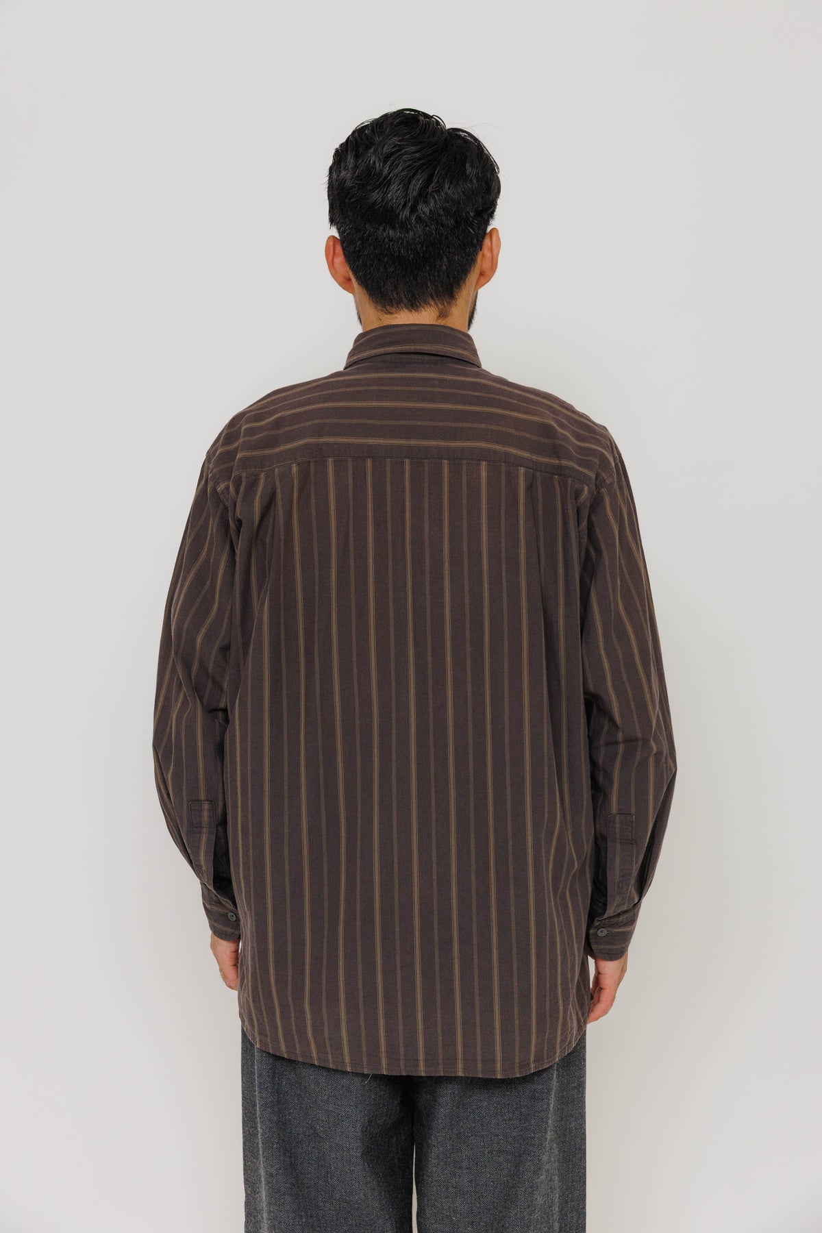 Chemise Surabaya — Black Stripe par Last Call For — photo portée 09