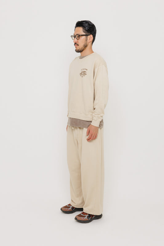 Crewneck Last Call Record — Hijau Army par Last Call For — photo portée 03