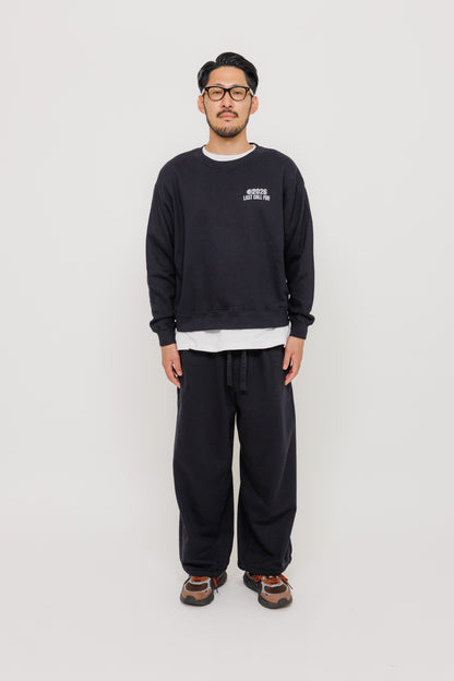 Meji Pant Running Club — Black par Last Call For — photo portée 05