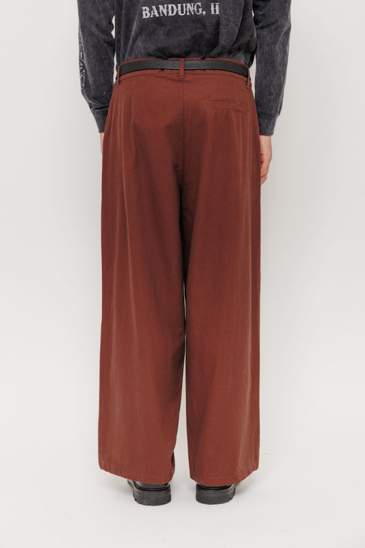 Pantalon Deiba — Brownie 6 par Last Call For — photo portée 08