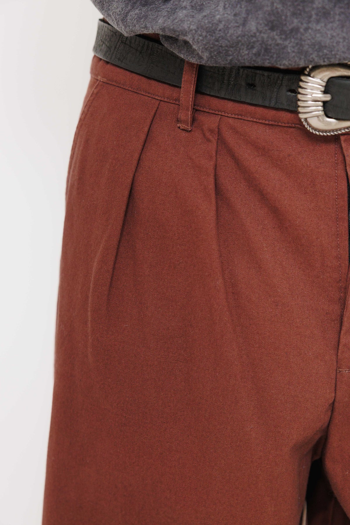Pantalon Deiba — Brownie 6 par Last Call For — photo portée 10