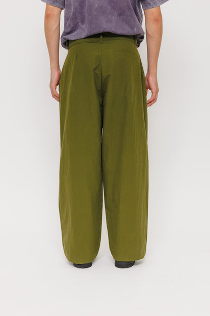 Pantalon Deiba — Capulet Olive 550 par Last Call For — photo portée 04
