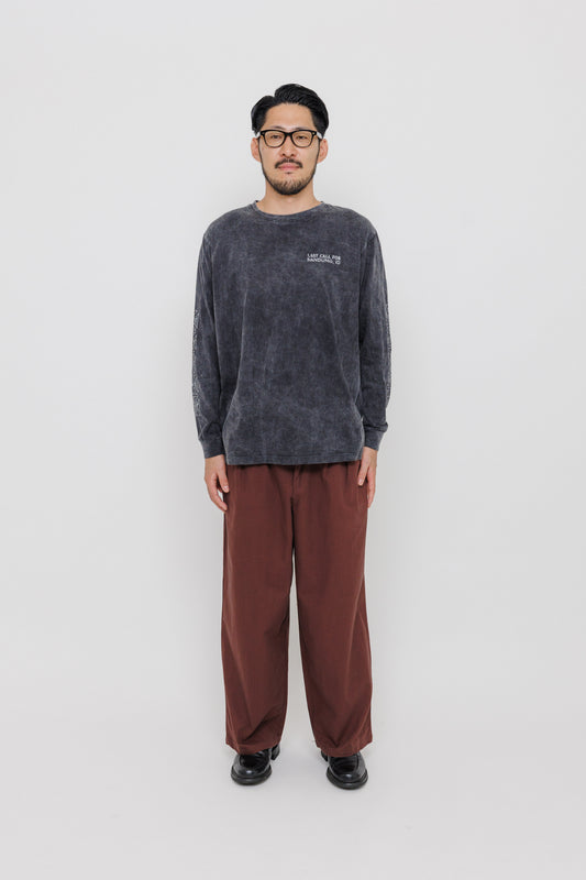 Tee-shirt Cross ML — Black par Last Call For — photo portée 07