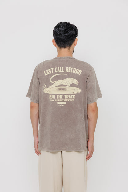 TEE SHIRT LAST CALL RECORD MC WHITE / FALCON 18-1304TPG par Last Call For — photo portée 02
