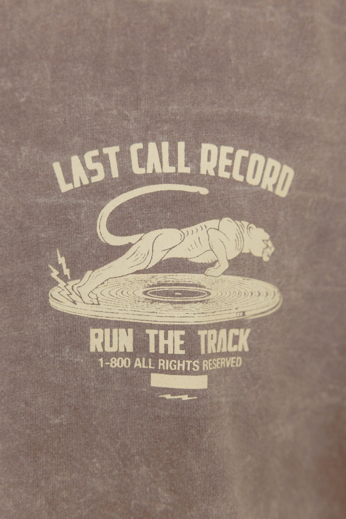 TEE SHIRT LAST CALL RECORD MC WHITE / FALCON 18-1304TPG par Last Call For — photo portée 03