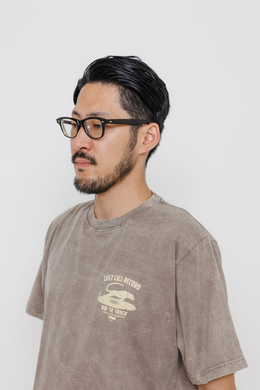TEE SHIRT LAST CALL RECORD MC WHITE / FALCON 18-1304TPG par Last Call For — photo portée 06