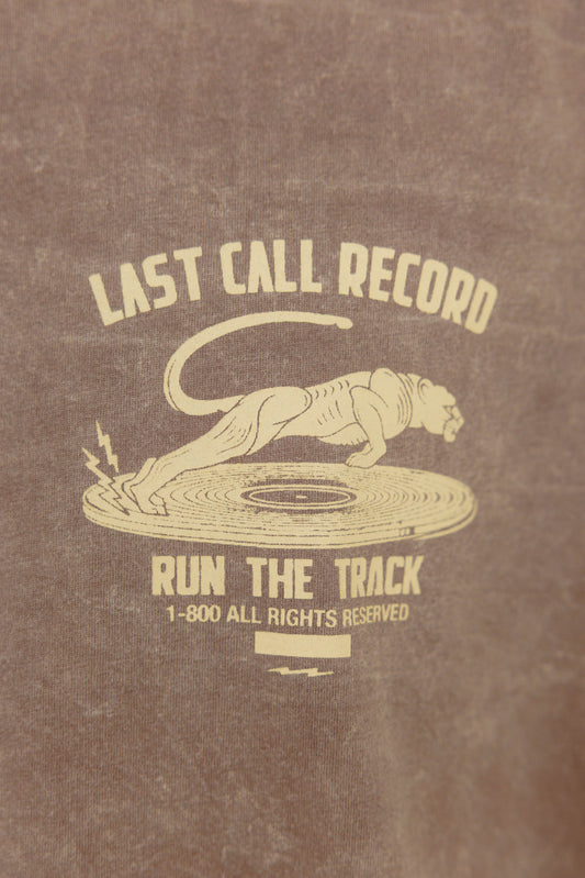 Tee-shirt Last Call Record — Oldgrey / Vaporous Grey par Last Call For — photo portée 10