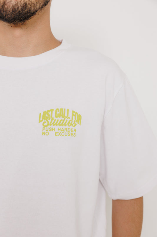 Tee-shirt No More Excuse — White / Evening Primrose par Last Call For — photo portée 06
