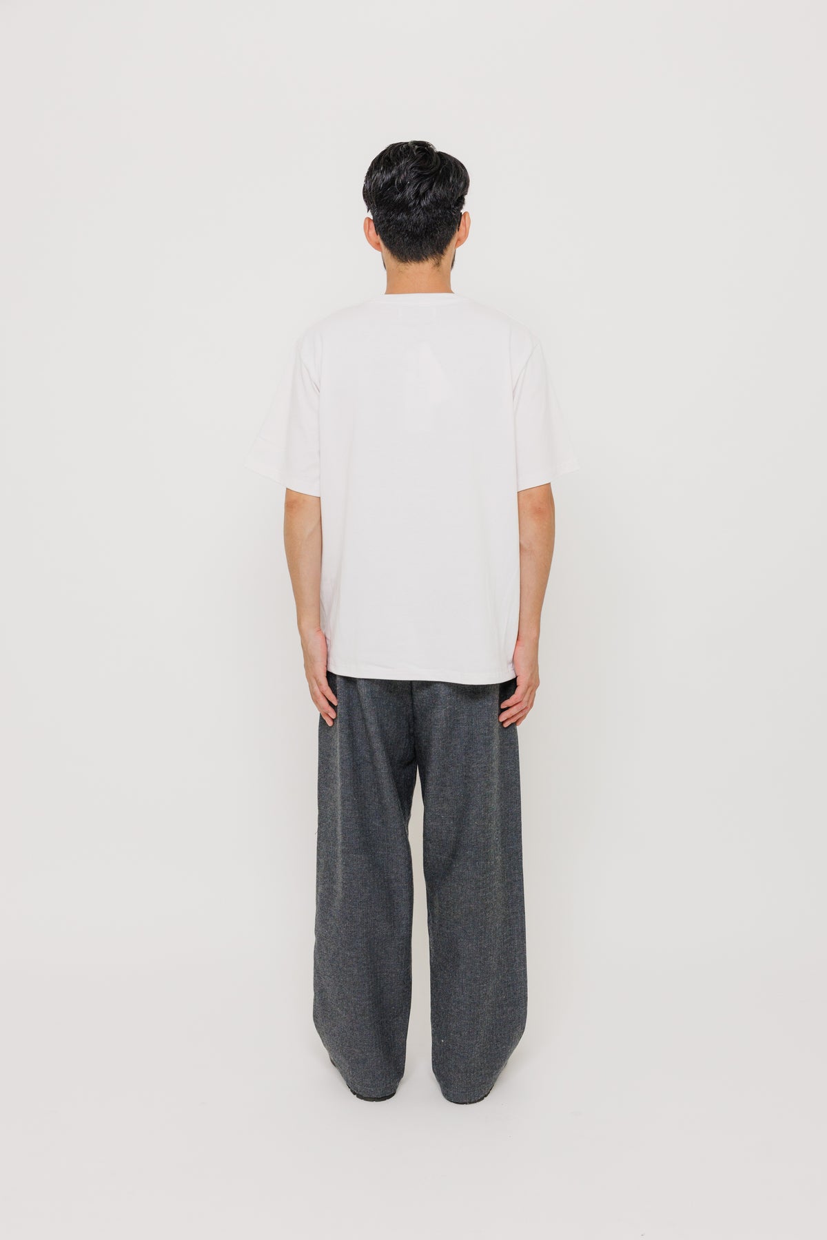 Tee-shirt Souvenir Paris — White par Last Call For — photo portée 06