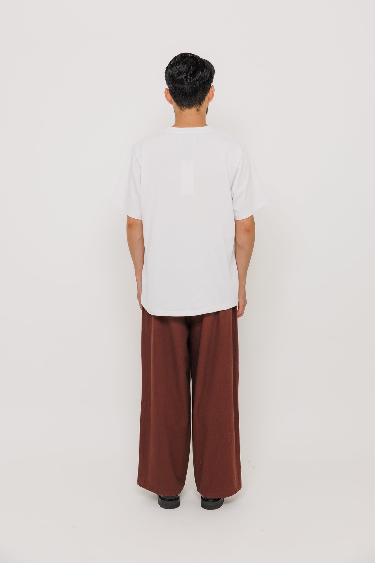 Tee-shirt Toko di Bali — White par Last Call For — photo portée 07