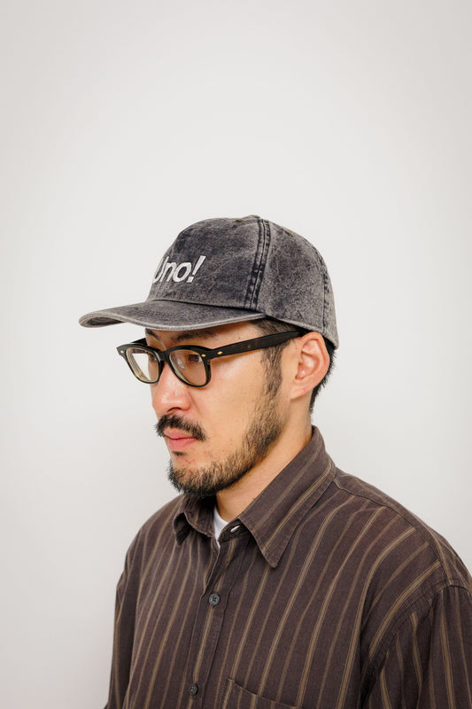 UNO CAP BLACK par Last Call For — photo portée 03