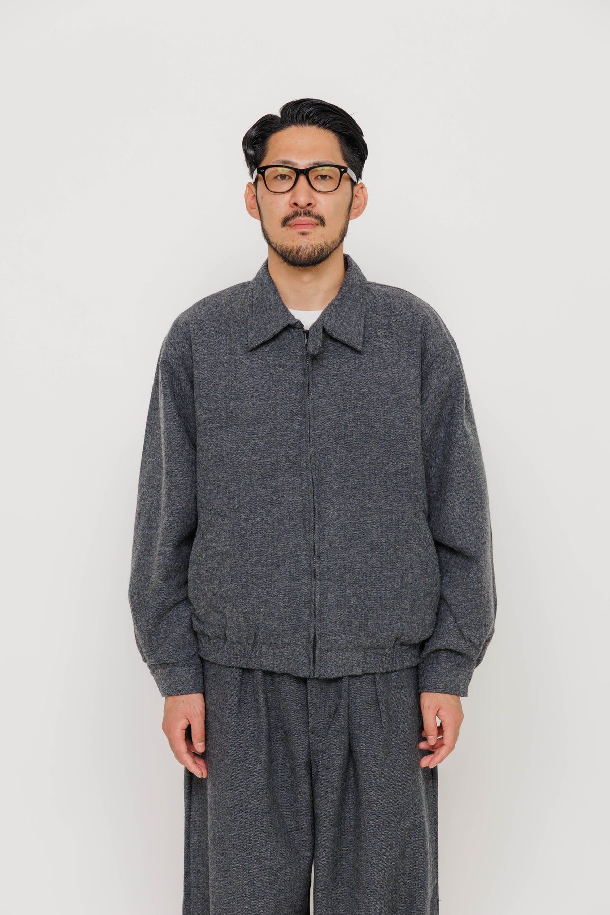 Veste Hinode — Grey par Last Call For — photo portée 02
