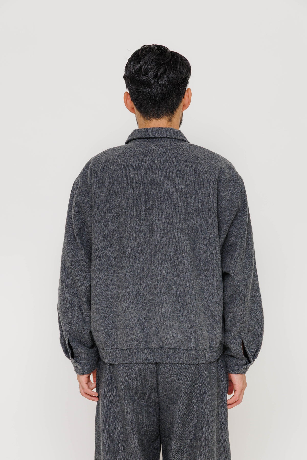 Veste Hinode — Grey par Last Call For — photo portée 05